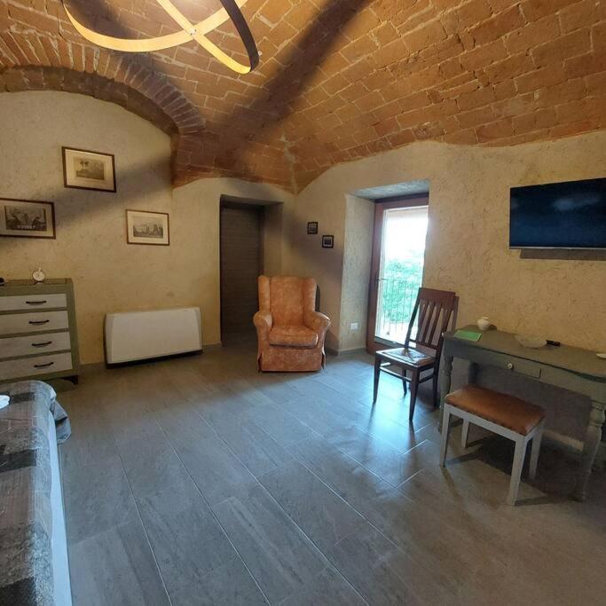 Istanti - Salvia Daire Costigliole Saluzzo Dış mekan fotoğraf
