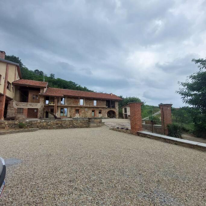 Istanti - Salvia Daire Costigliole Saluzzo Dış mekan fotoğraf